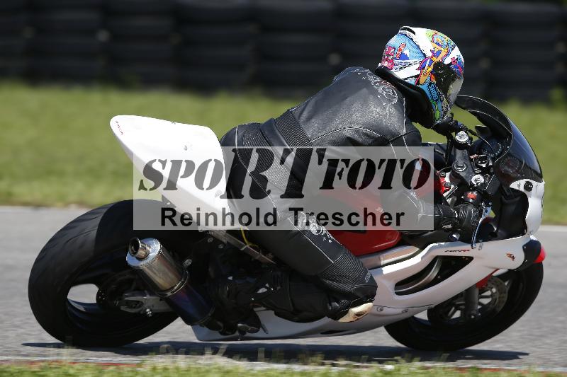 /Archiv-2024/29 12.06.2024 MOTO.CH Track Day ADR/Gruppe gelb/995